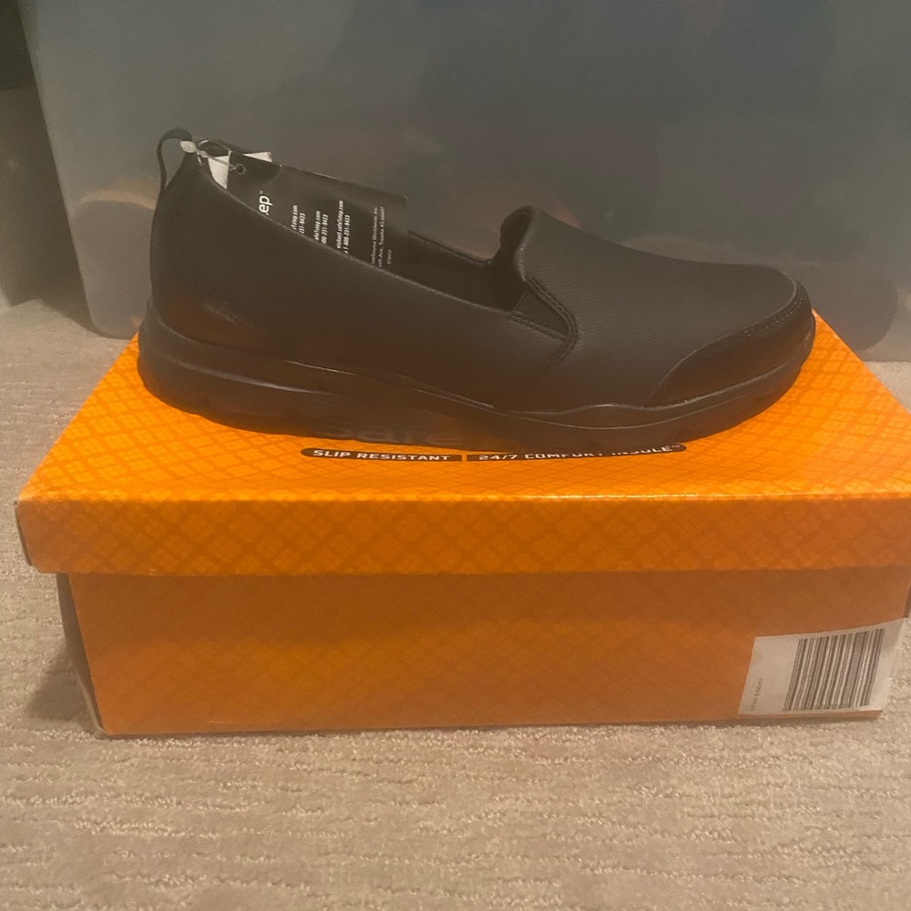 Workn Gear shoes - Picture 2 of 3